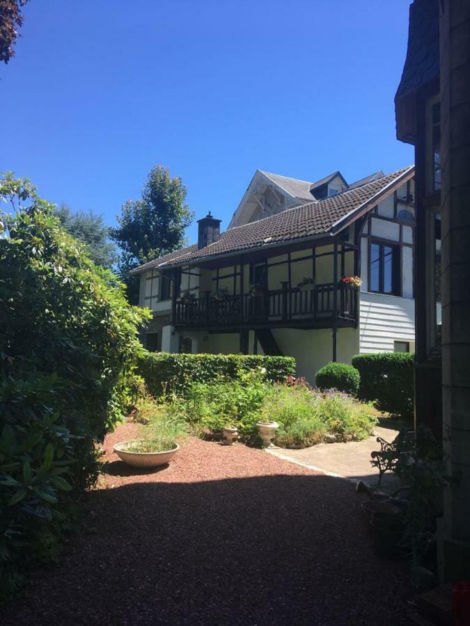 Holiday Home "Les Ancolies " Gite Citadin Spa Eksteriør bilde